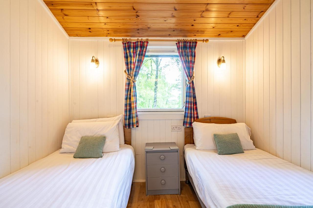 Heather Lodge 10 With Hot Tub Belladrum Esterno foto