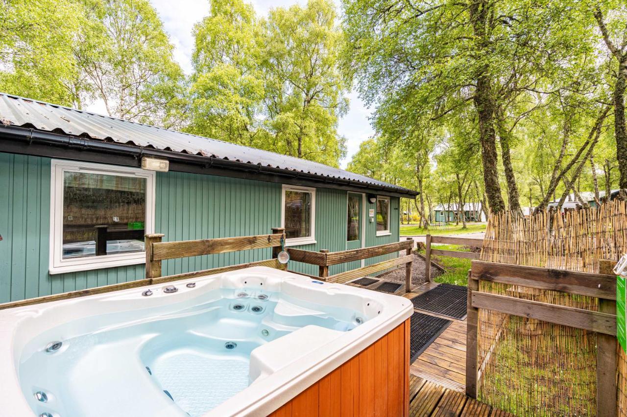 Heather Lodge 10 With Hot Tub Belladrum Esterno foto